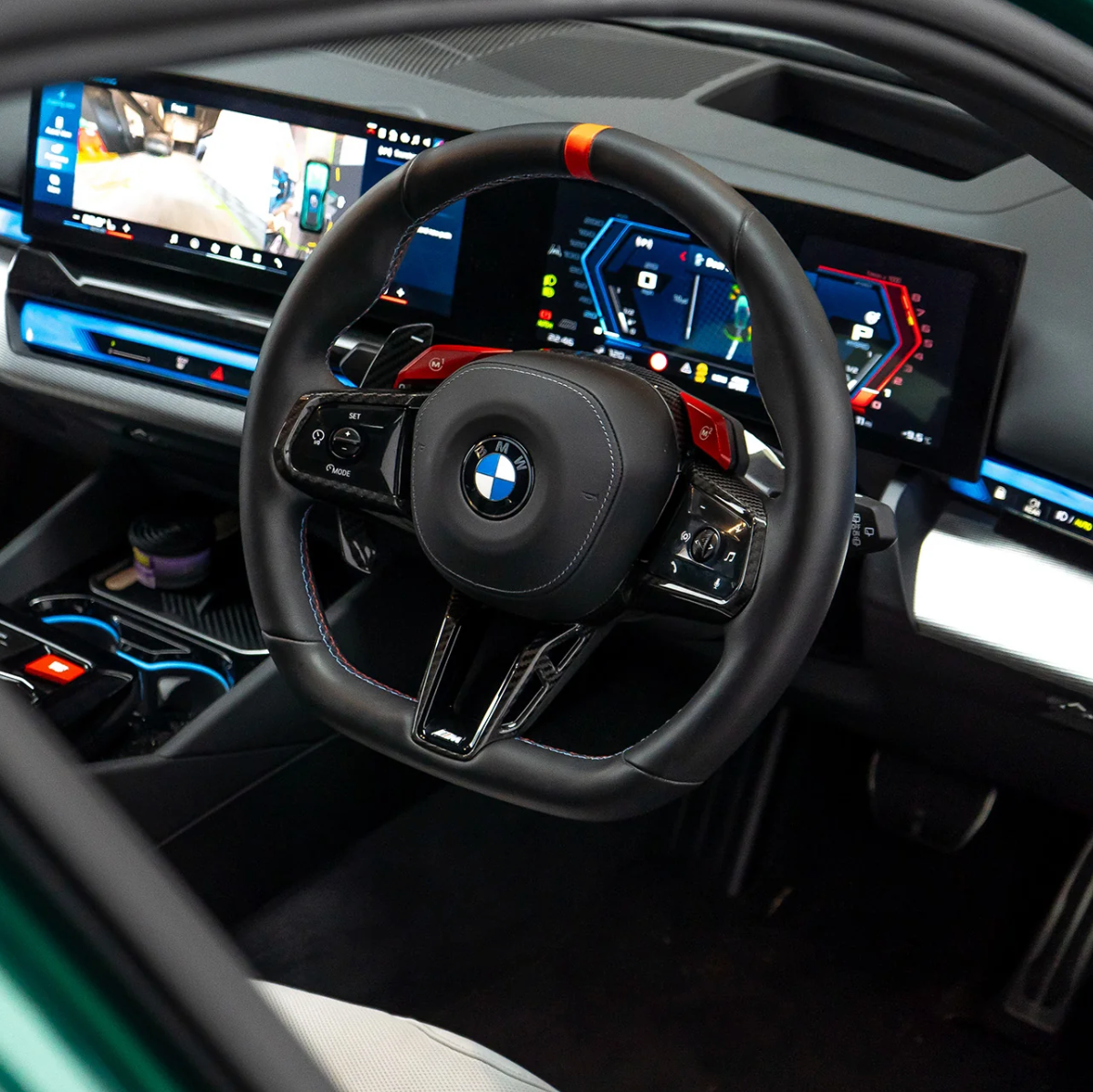 Full Custom Steering Wheel - BMW G90 M5 Style