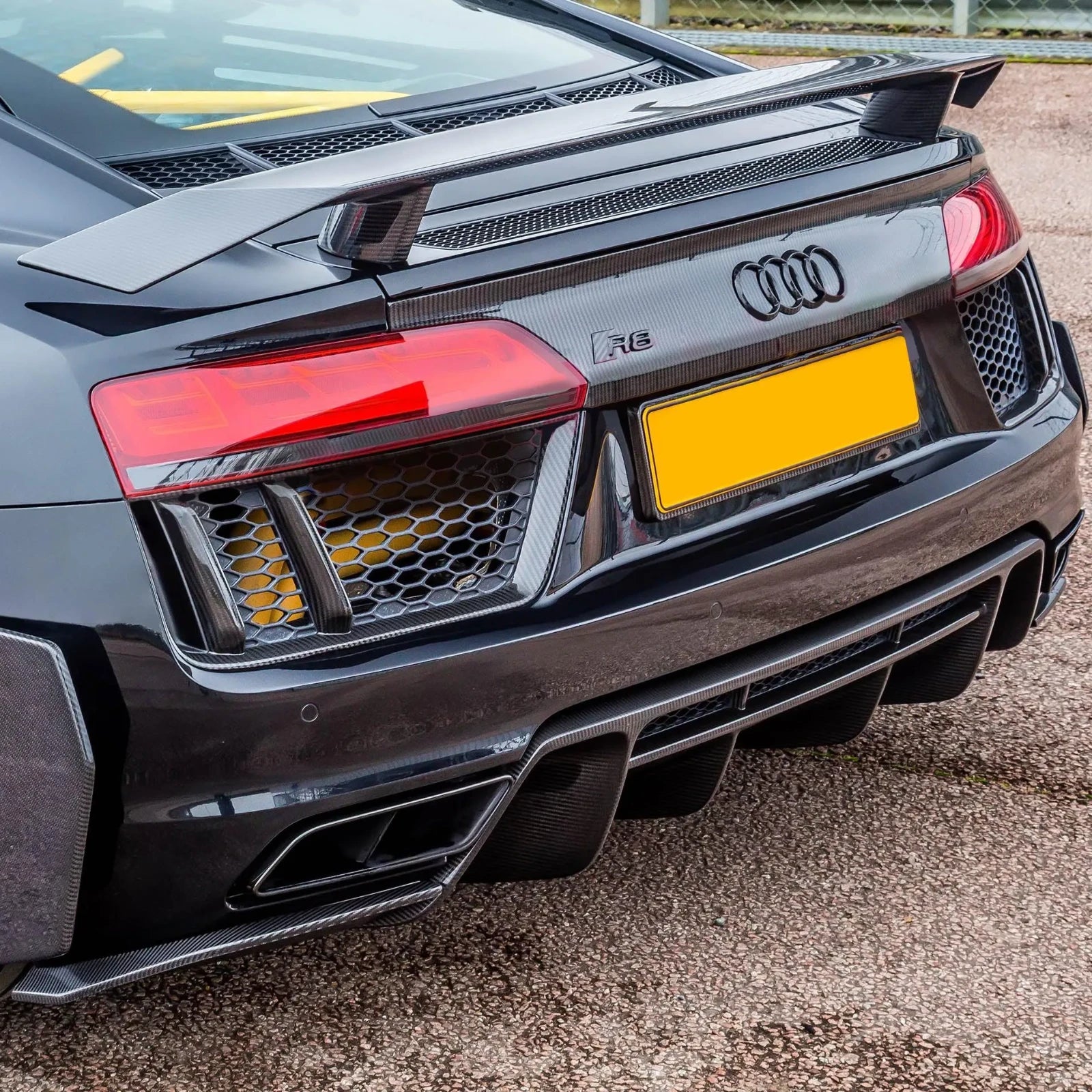 Carbon Fiber Body Kit - Audi R8 V10 Gen 2