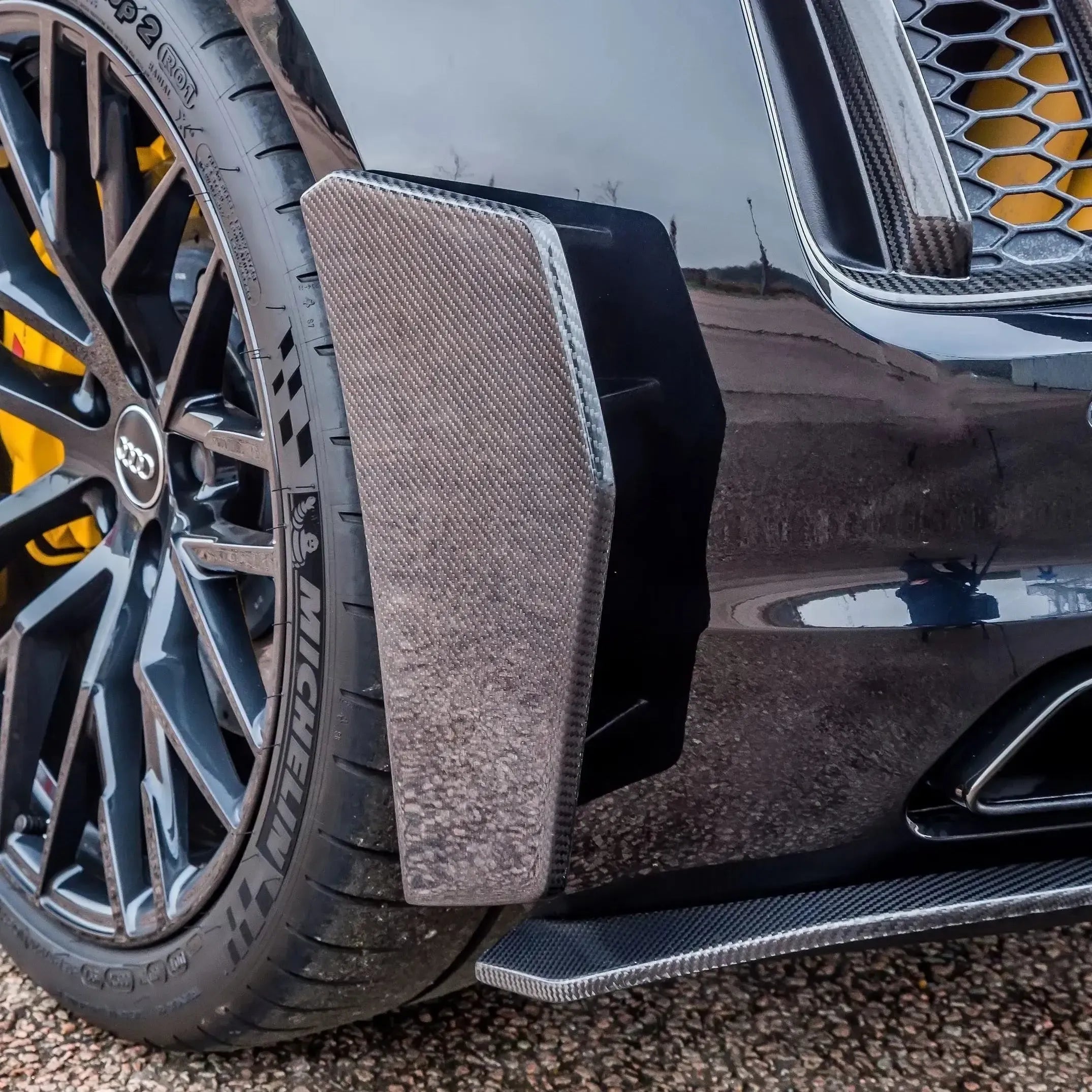 Carbon Fiber Rear Canard Splitter - Audi R8 V10 Gen 2