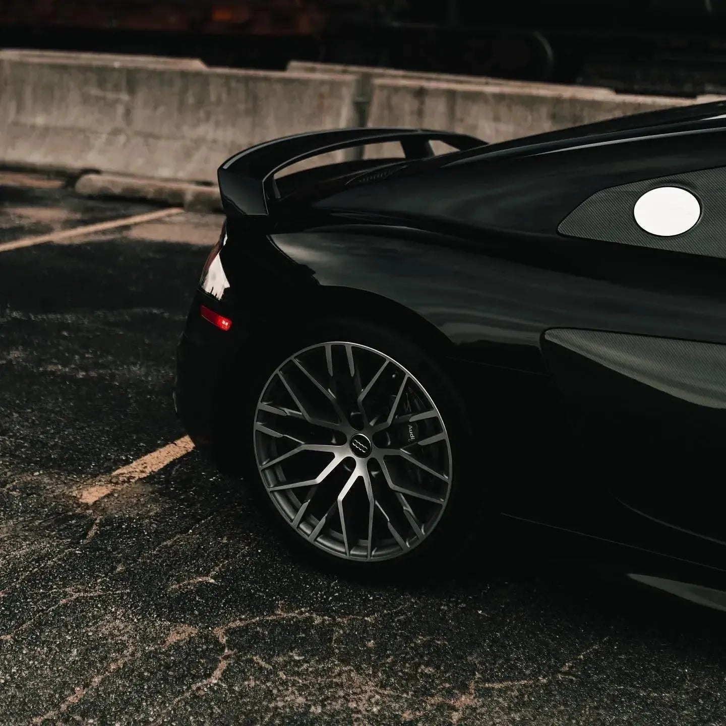 Carbon Fiber Rear Wing - Audi R8 V10 Gen 1