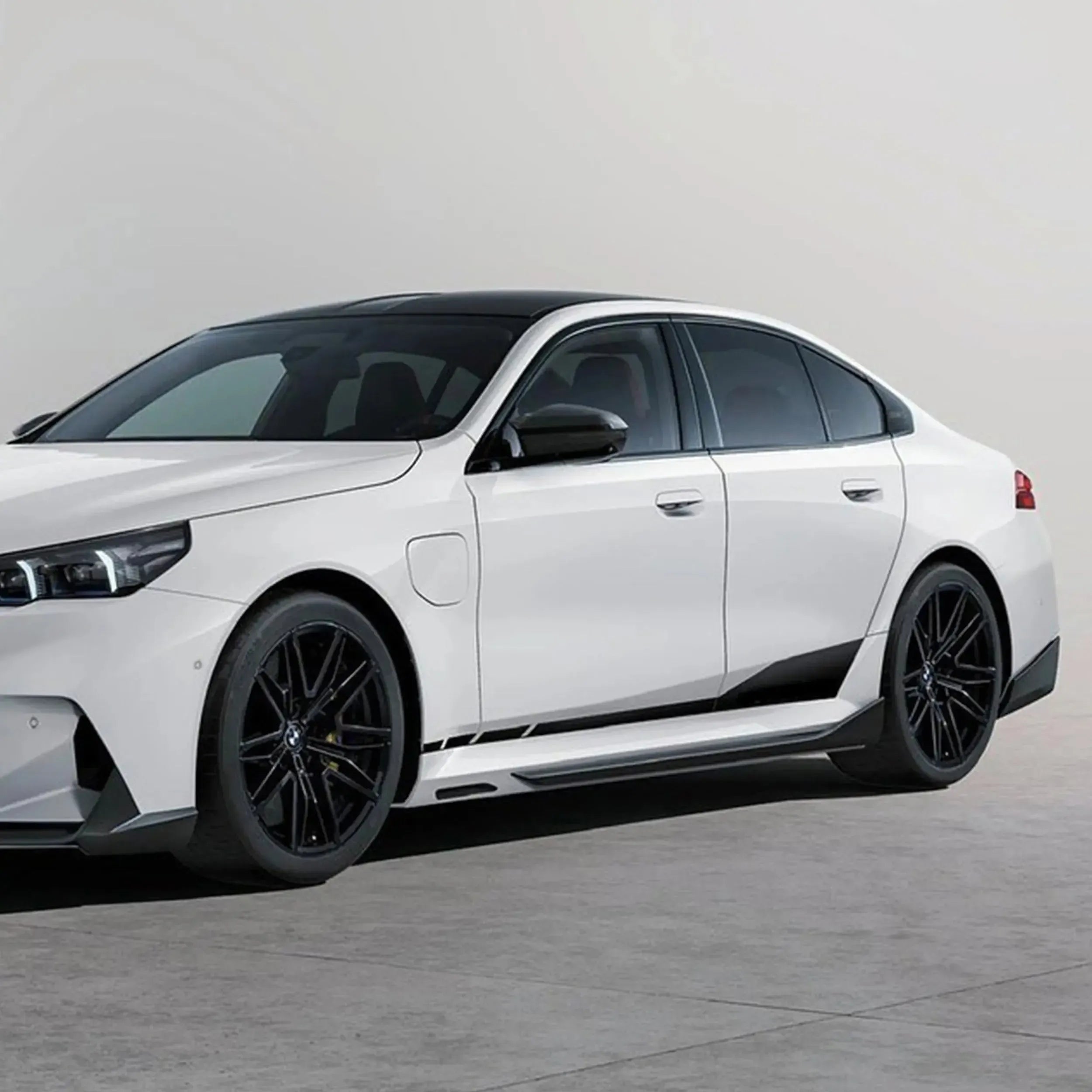 MP Style Carbon Fiber Side Skirt - BMW G90/G99 M5