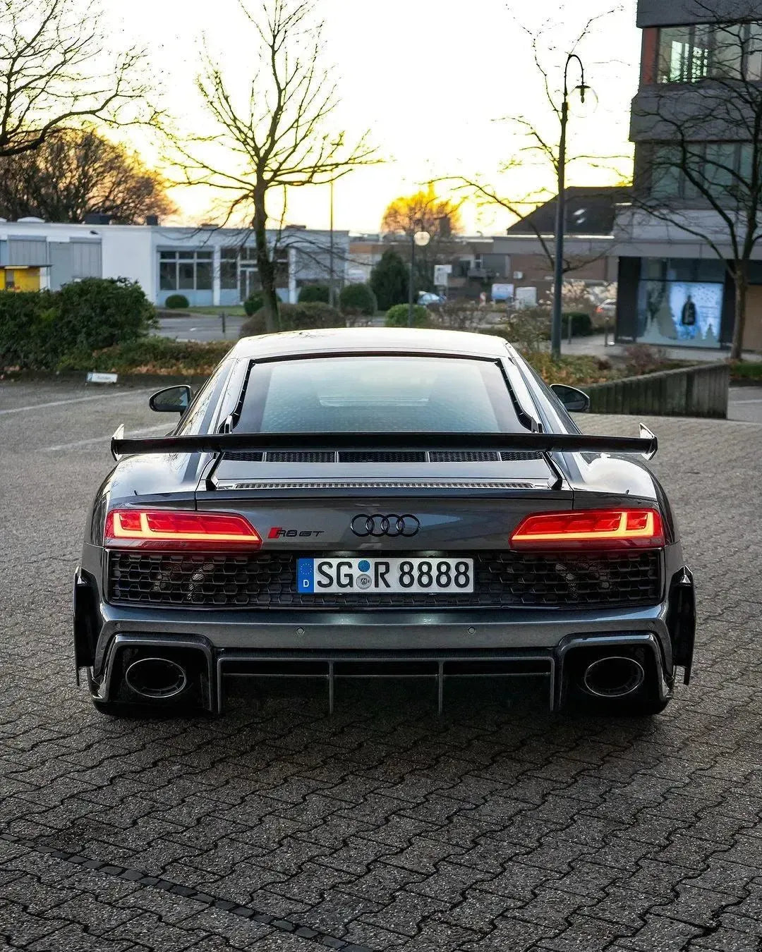 Performance Style Carbon Fiber Rear Wing - Audi R8 V10 Gen2 & Gen2 Facelift