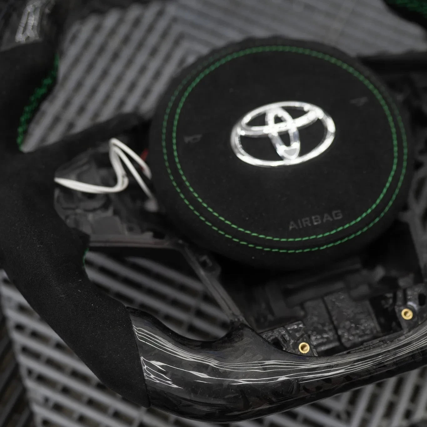 Pre-Configured Carbon Fiber Steering Wheel – Ready to Ship Today