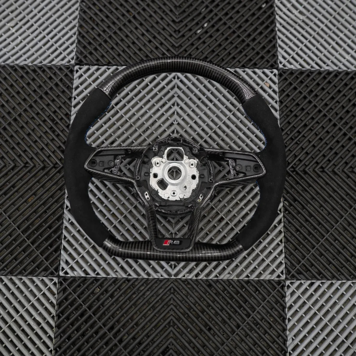 Pre-Configured Carbon Fiber Steering Wheel – Ready to Ship Today
