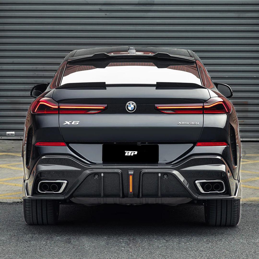 SQ Style Carbon Fiber Rear Diffuser with Brake light - BMW G06 X6