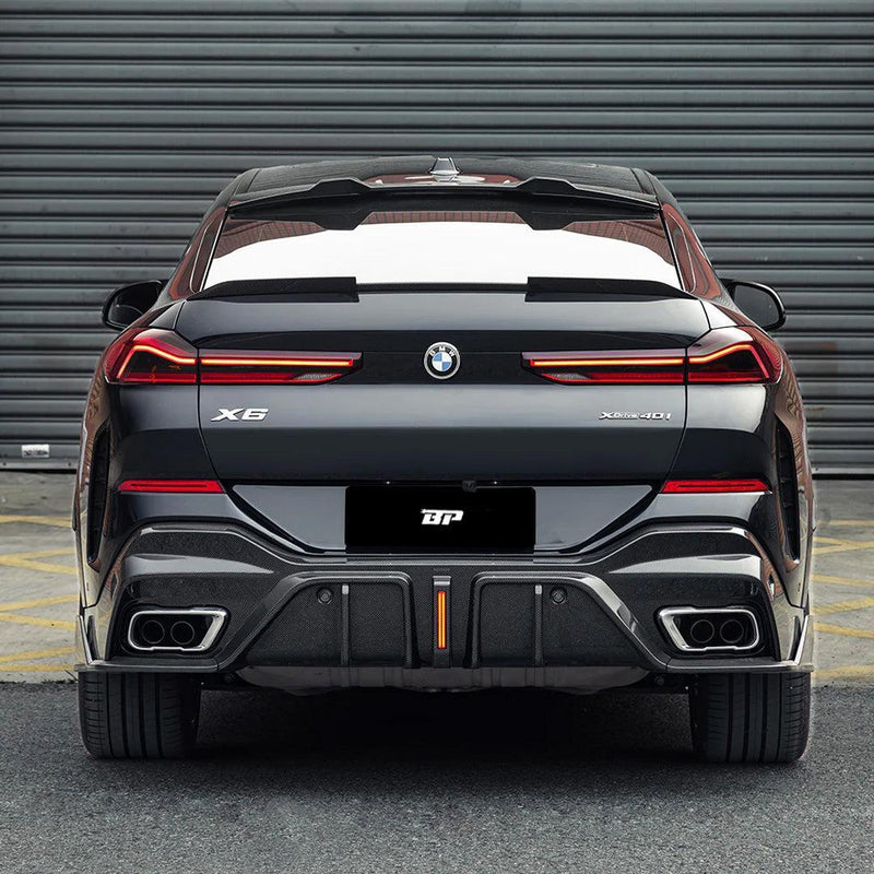 SQ Style Carbon Fiber Rear Diffuser with Brake light - BMW G06 X6