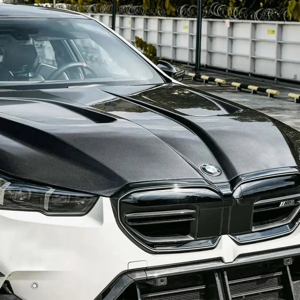 SQ Style Vented Carbon Fiber Front Hood - BMW G90/G99 M5