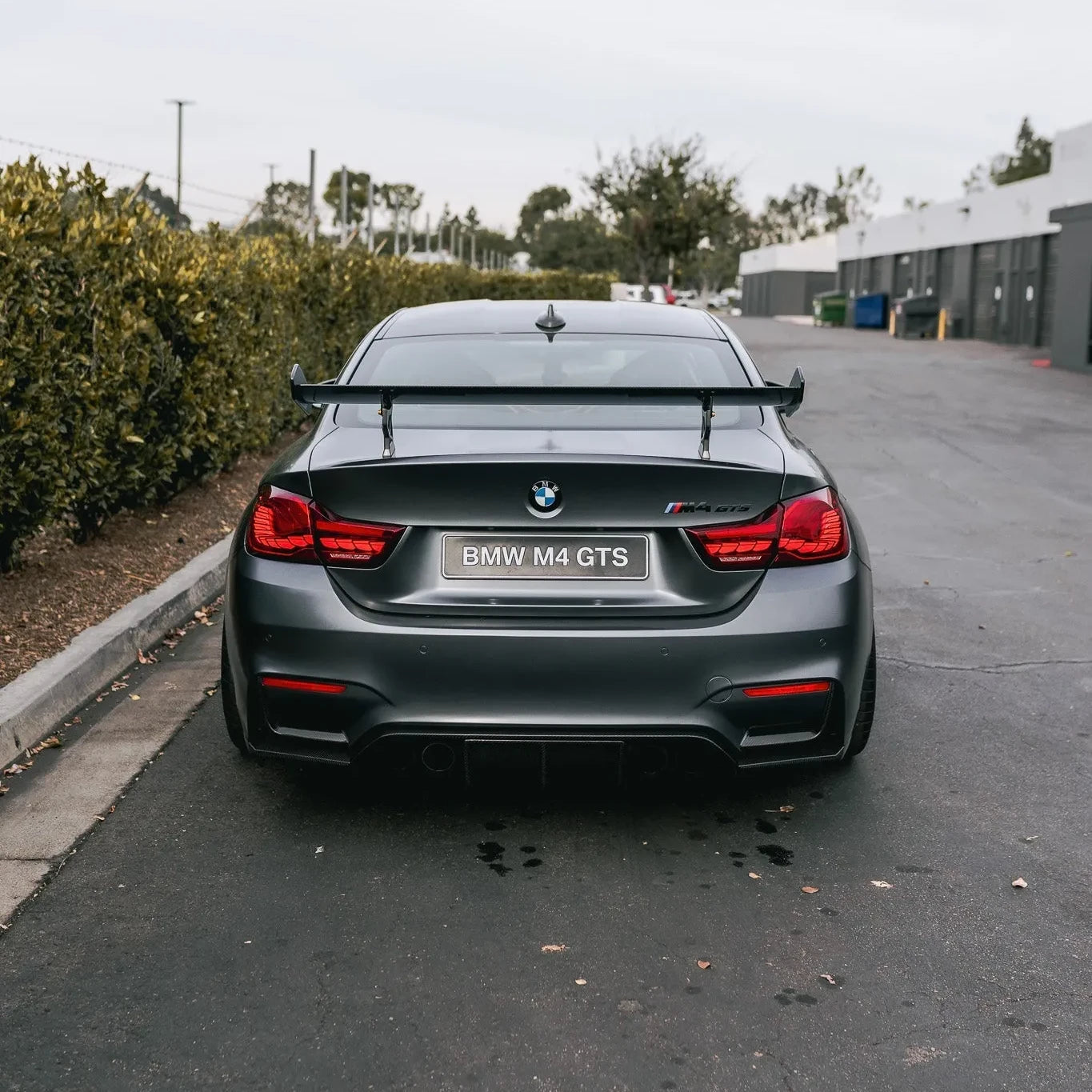 V Style Carbon Fiber Rear Diffuser - BMW F80 M3 & F82/F83 M4