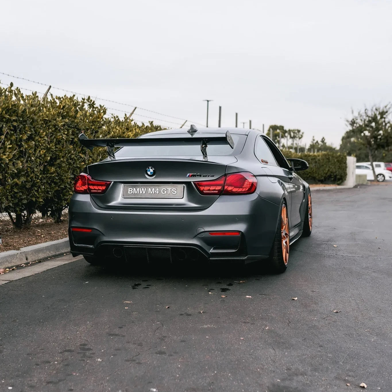 V Style Carbon Fiber Rear Diffuser - BMW F80 M3 & F82/F83 M4