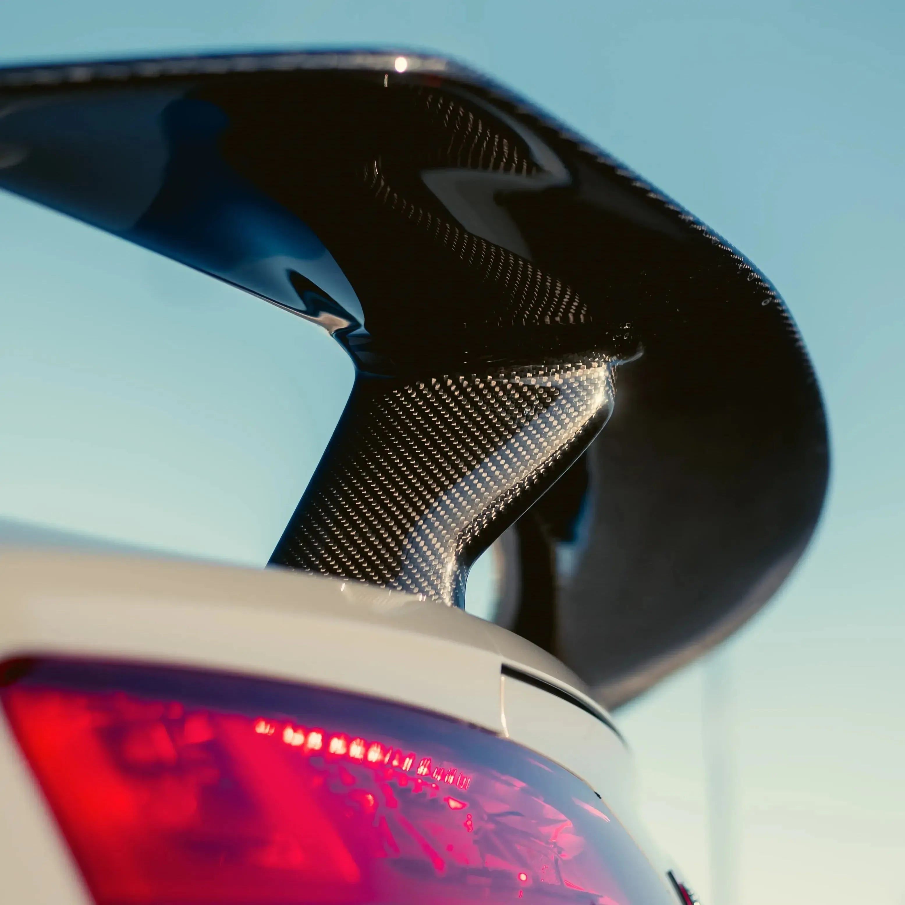 V Style Carbon Fiber Wing - Audi R8 V10 Gen 2