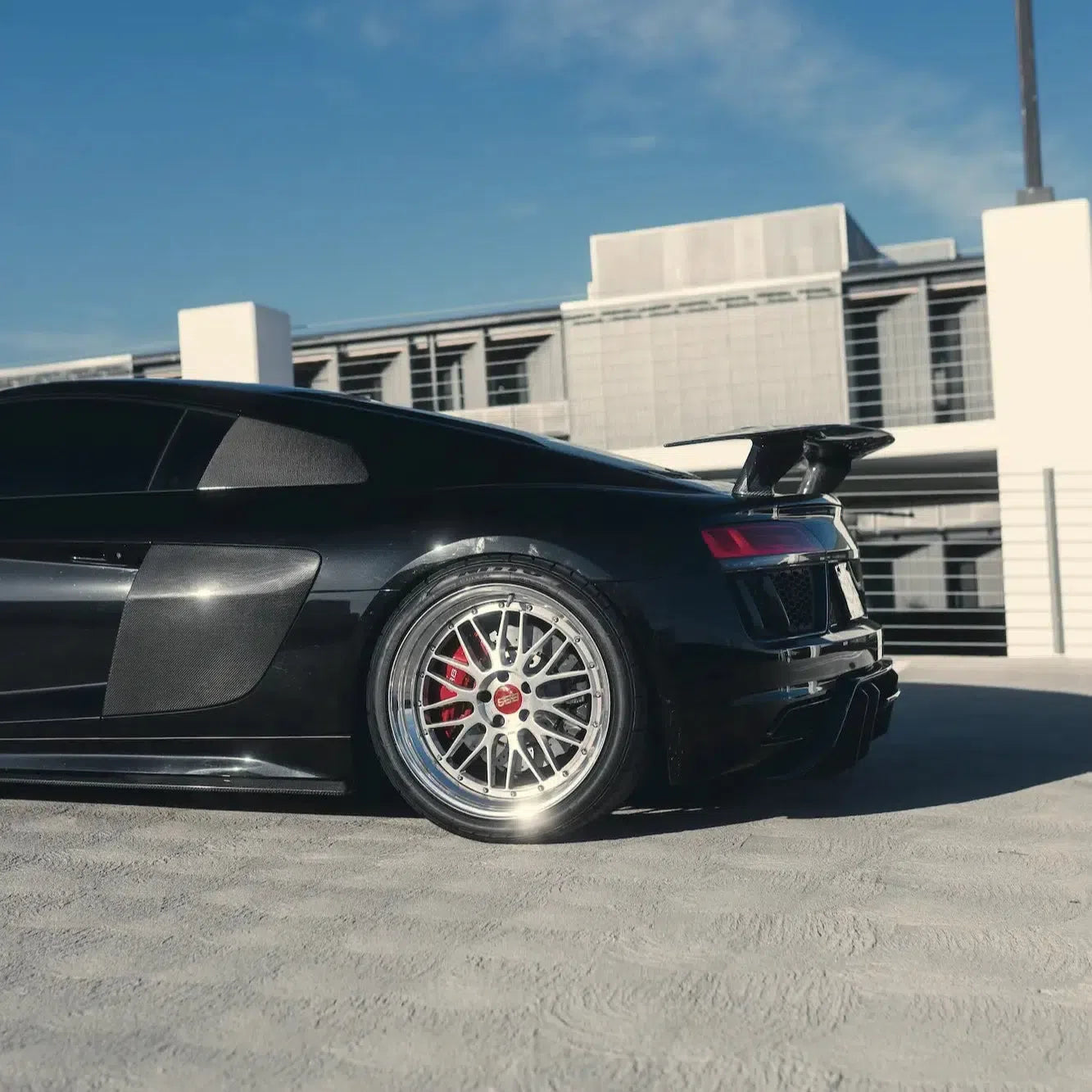 V Style Carbon Fiber Wing - Audi R8 V10 Gen 2