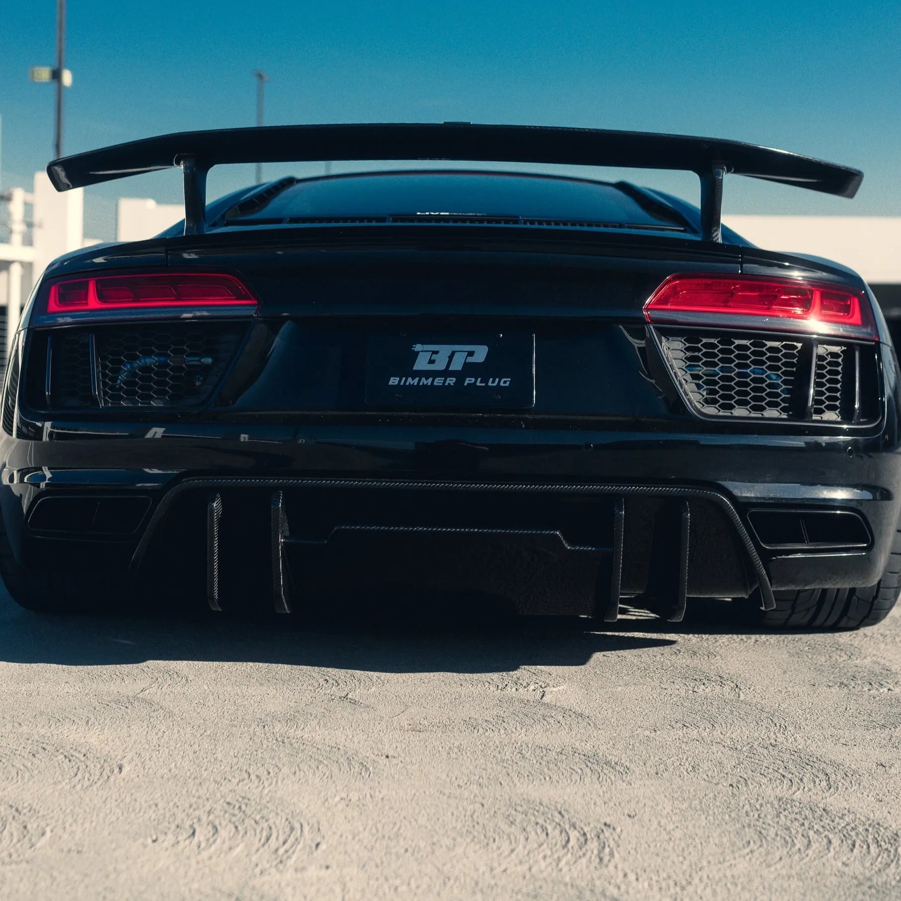 V Style Carbon Fiber Rear Diffuser - Audi R8 V10 Gen 2