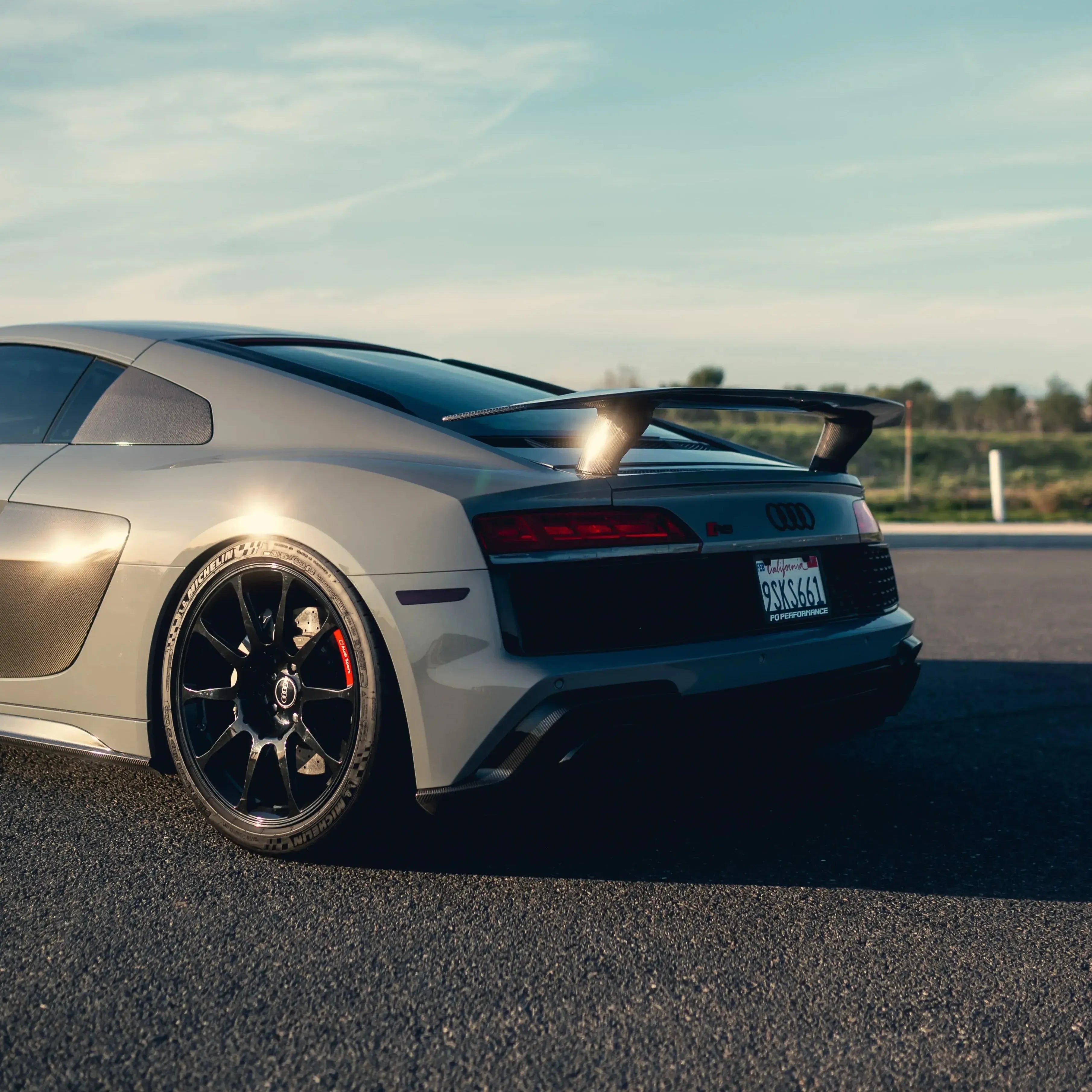V Style Carbon Fiber Wing - Audi R8 V10 Gen 2