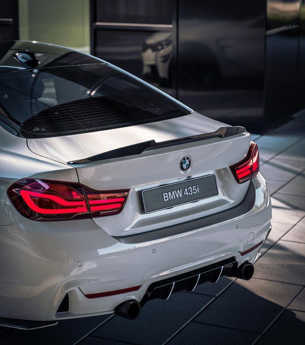 M4 Style Carbon Fiber Trunk Spoiler - BMW F32 / F33 / F36 4 Series