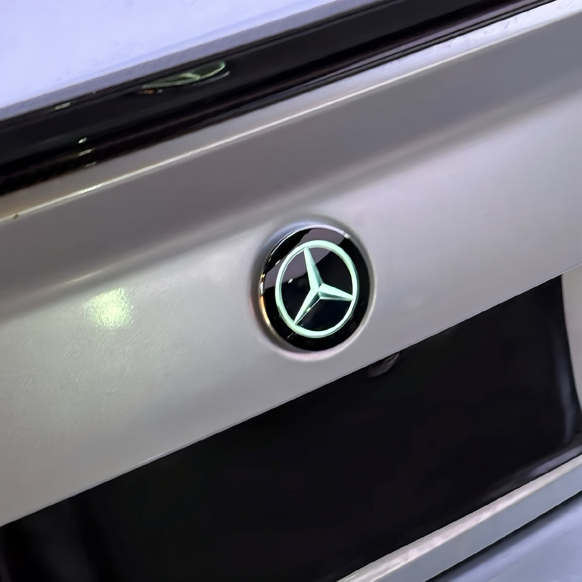 OLED Display Rear Trunk Emblem Badge - BMW F & G Chassis