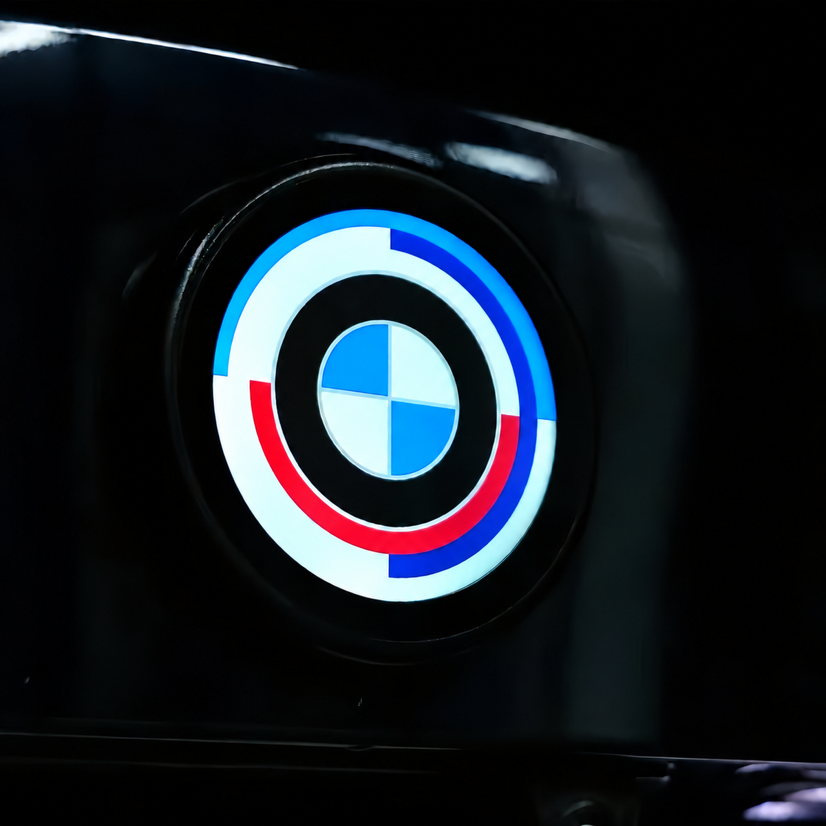OLED Display Rear Trunk Emblem Roundel - BMW F & G Chassis