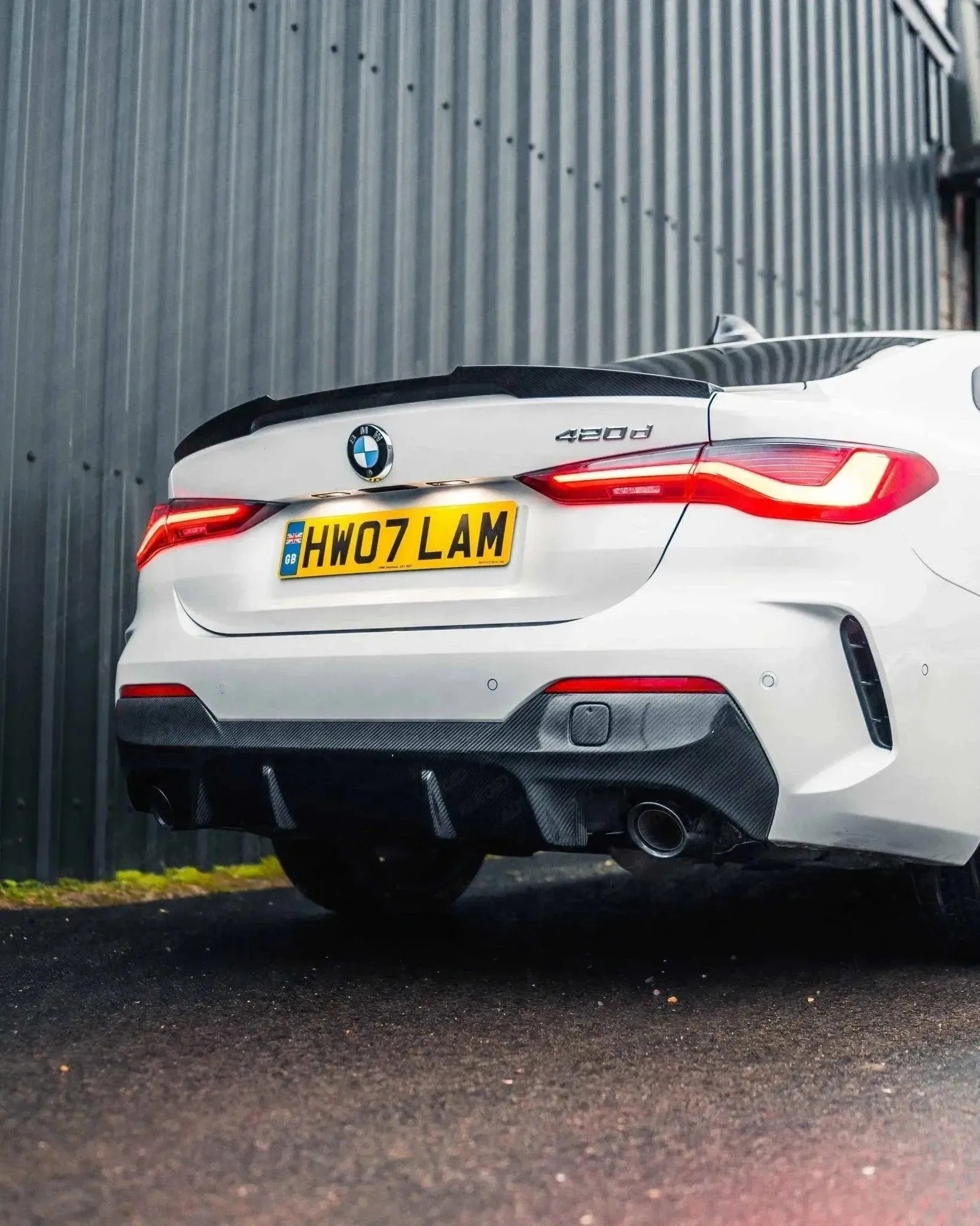 3D Style Carbon Fiber Rear Diffuser - BMW G22/G23/G26 4 Series & i4 EV
