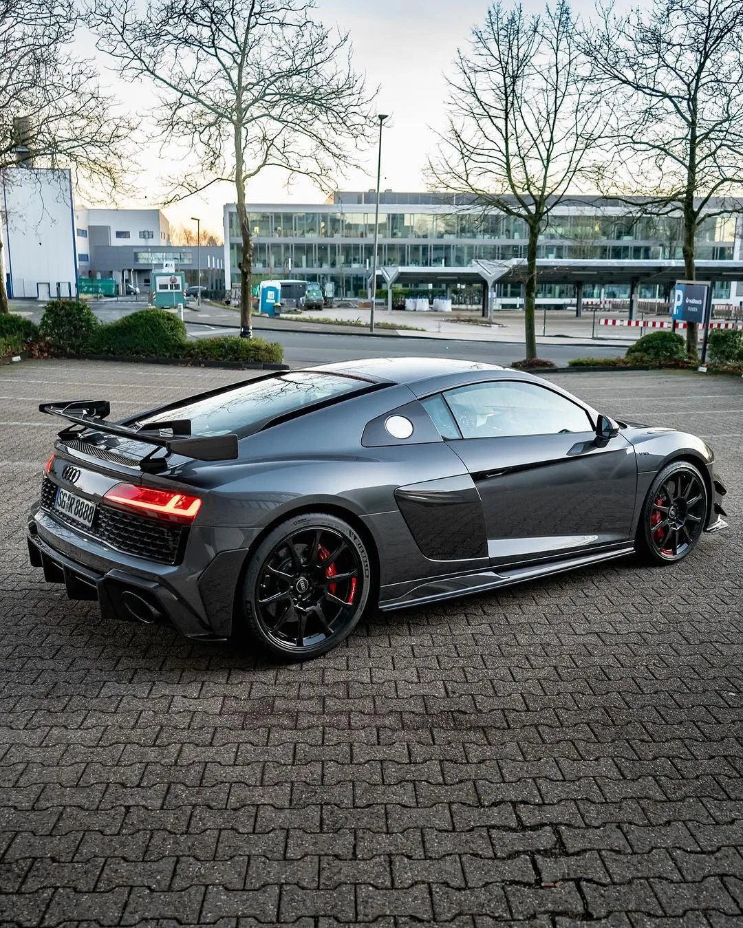 Carbon Fiber Rear Bumper Splitters - Audi R8 V10 Gen 2 Facelift