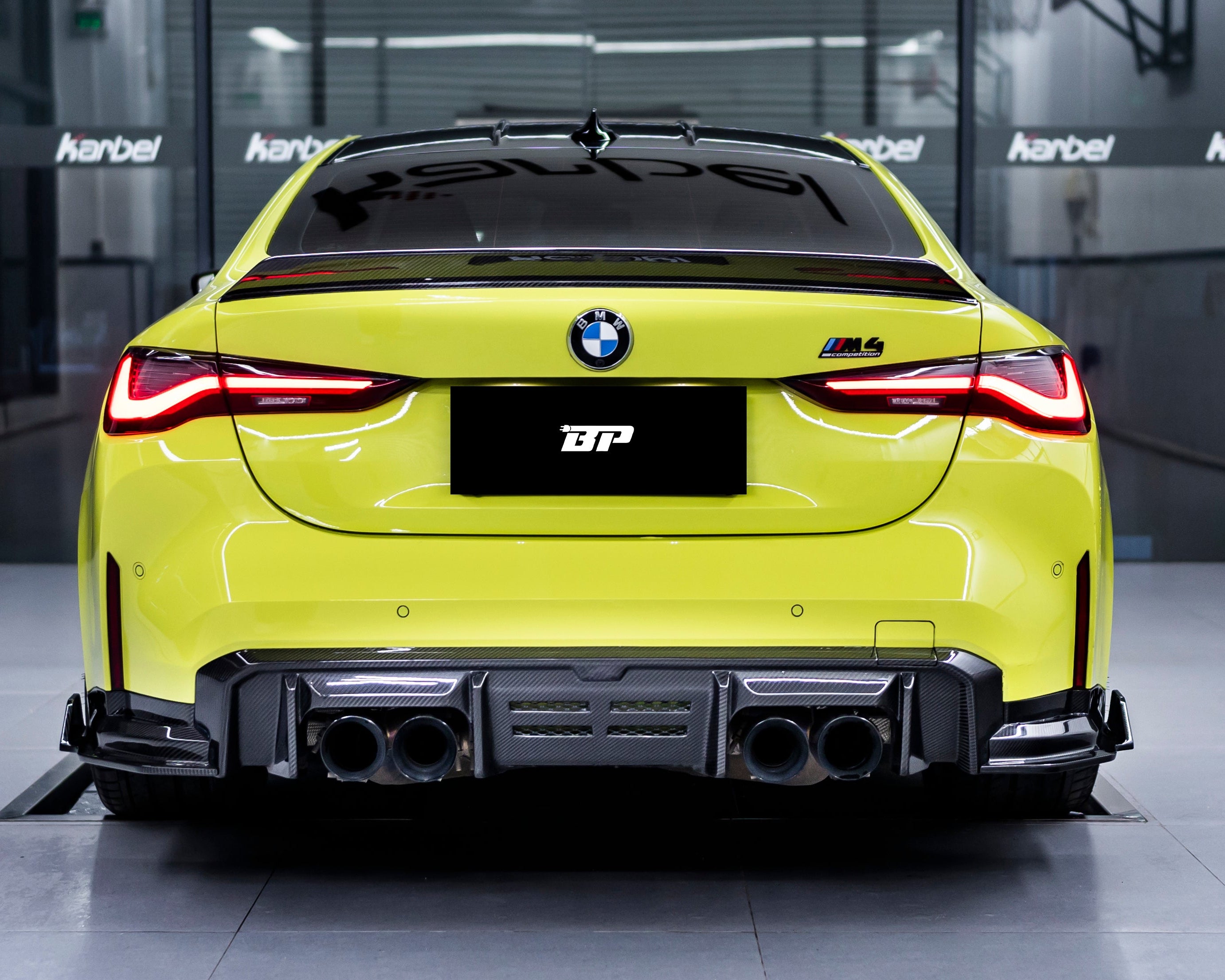 KB Style Carbon Fiber Rear Diffuser with Canards - BMW G82/G83 M4