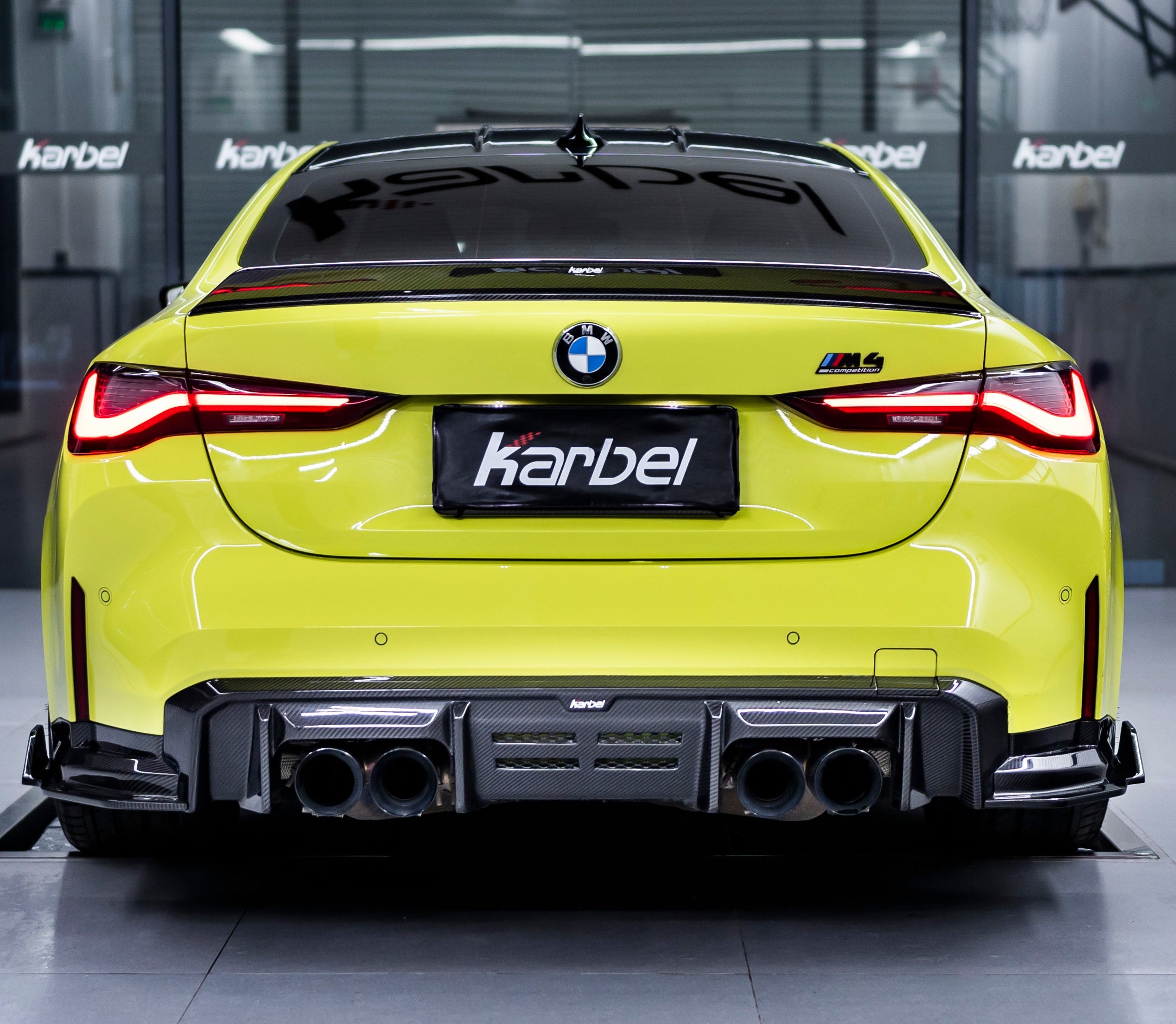 KB Style Carbon Fiber Rear Diffuser with Canards - BMW G82/G83 M4