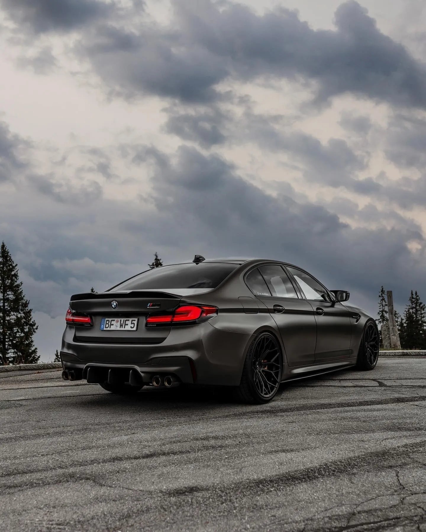 MP PRO V1 Style Carbon Fiber Trunk Spoiler - BMW F90 M5 & G30 5 Series
