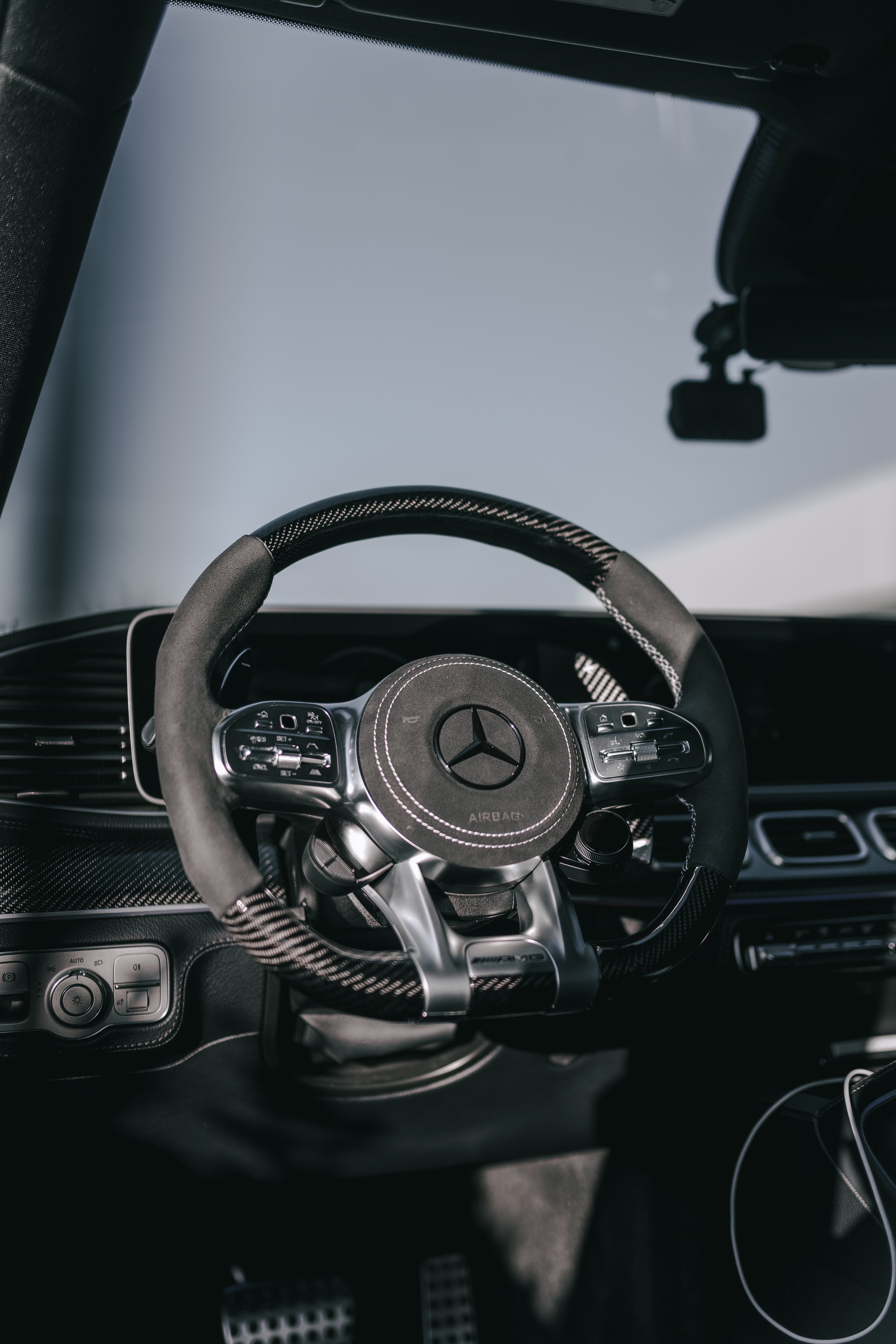 Mercedes Benz 2020 AMG Performance Style - Full Custom Steering Wheel