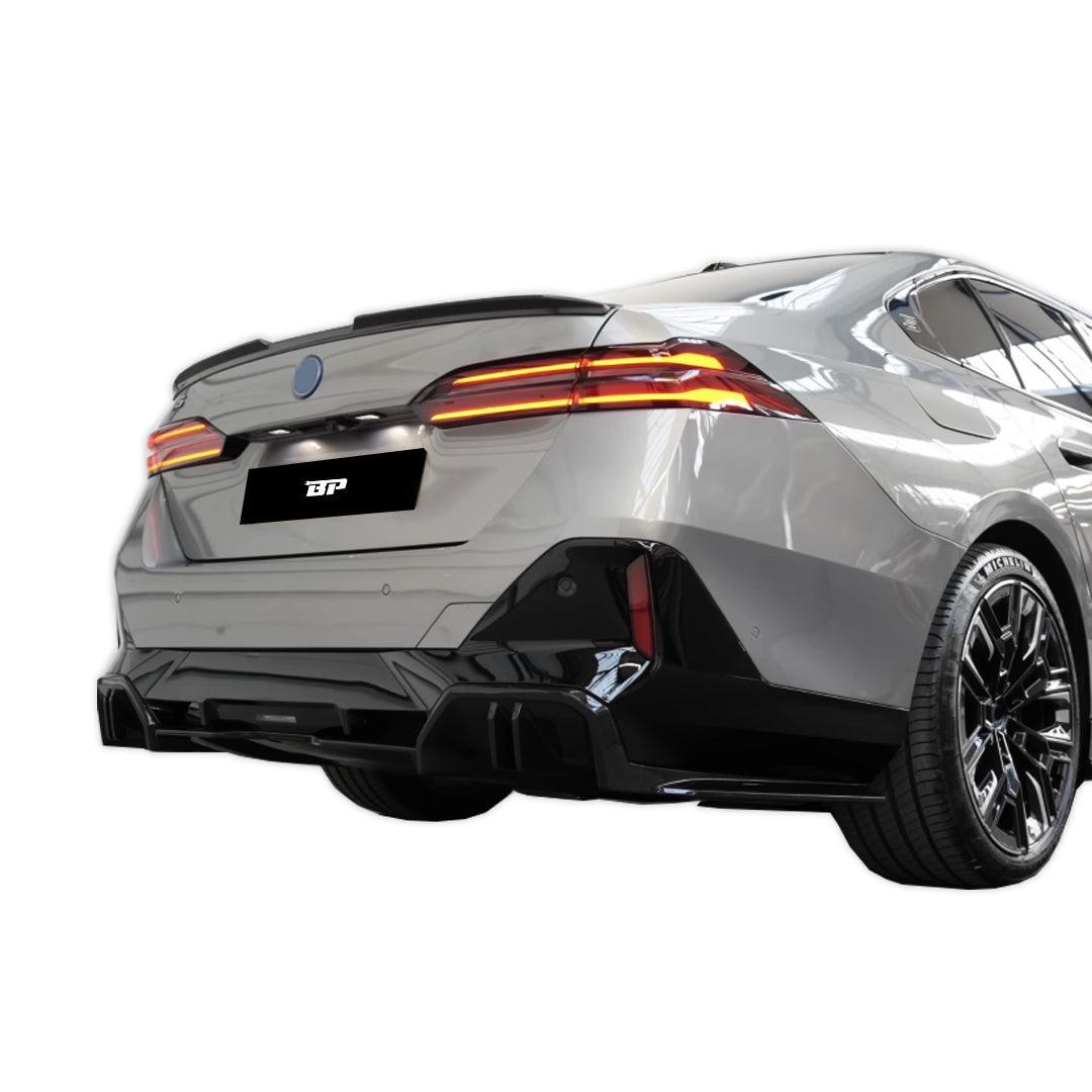 P Style Carbon Fiber Rear Diffuser - BMW G60 5 Series M-Sport