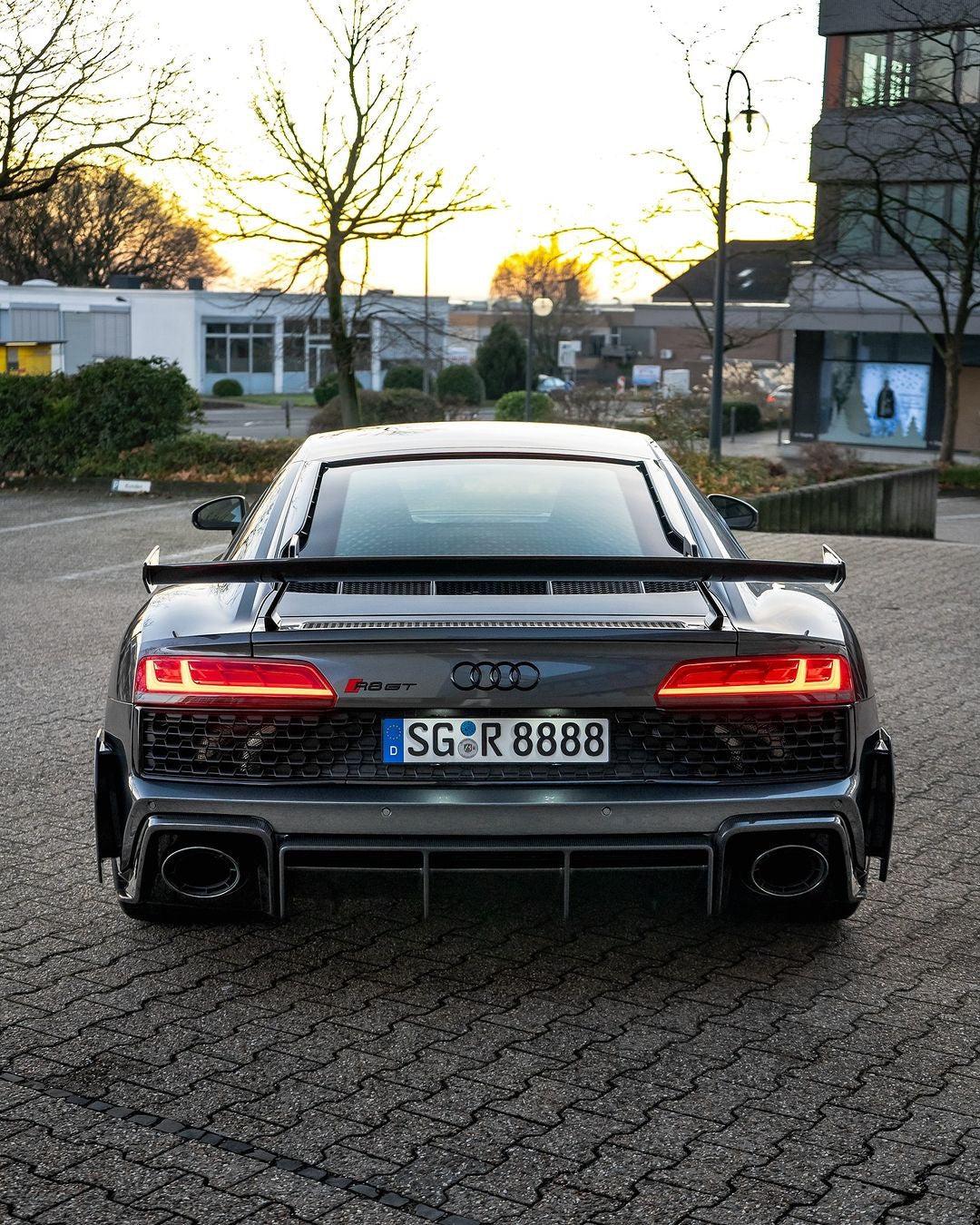 Performance Style Carbon Fiber Rear Diffuser - Audi R8 V10 Gen 2 Facelift