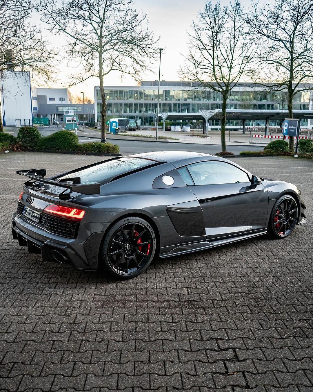 Performance Style Carbon Fiber Side Skirts - Audi R8 V10 Gen 2 Facelift