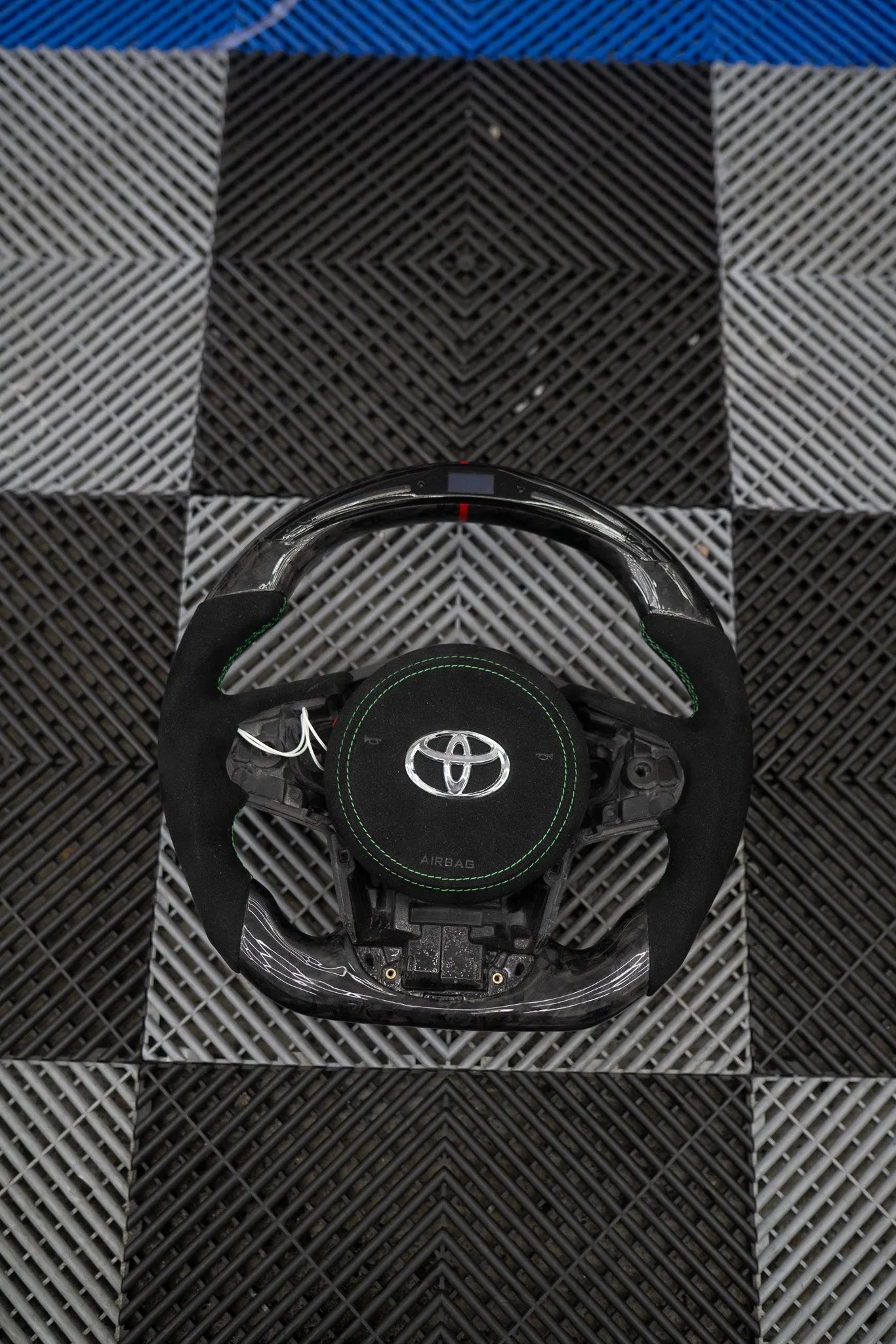 Pre-Configured Carbon Fiber Steering Wheel – Ready to Ship Today