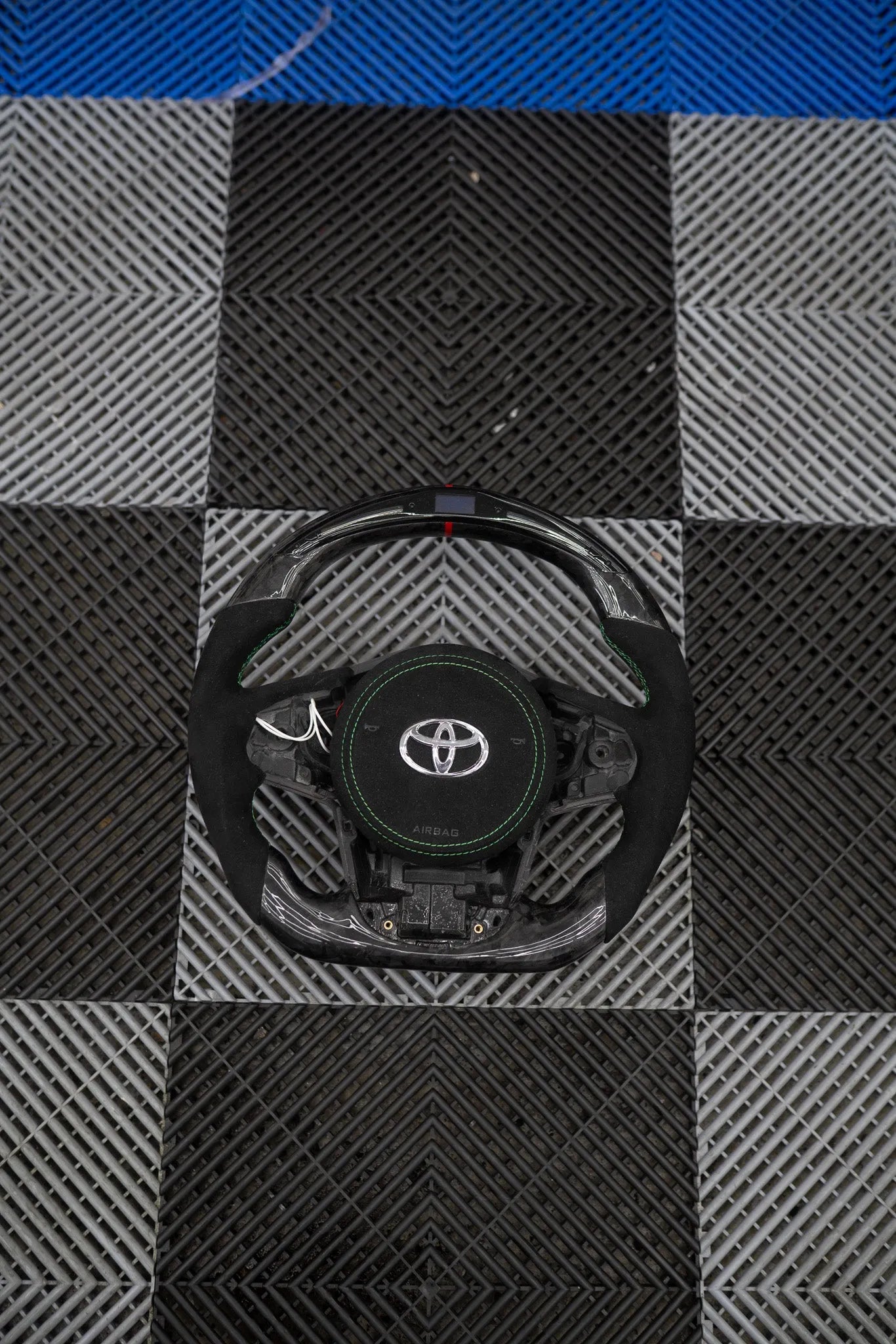 Pre-Configured Carbon Fiber Steering Wheel – Ready to Ship Today