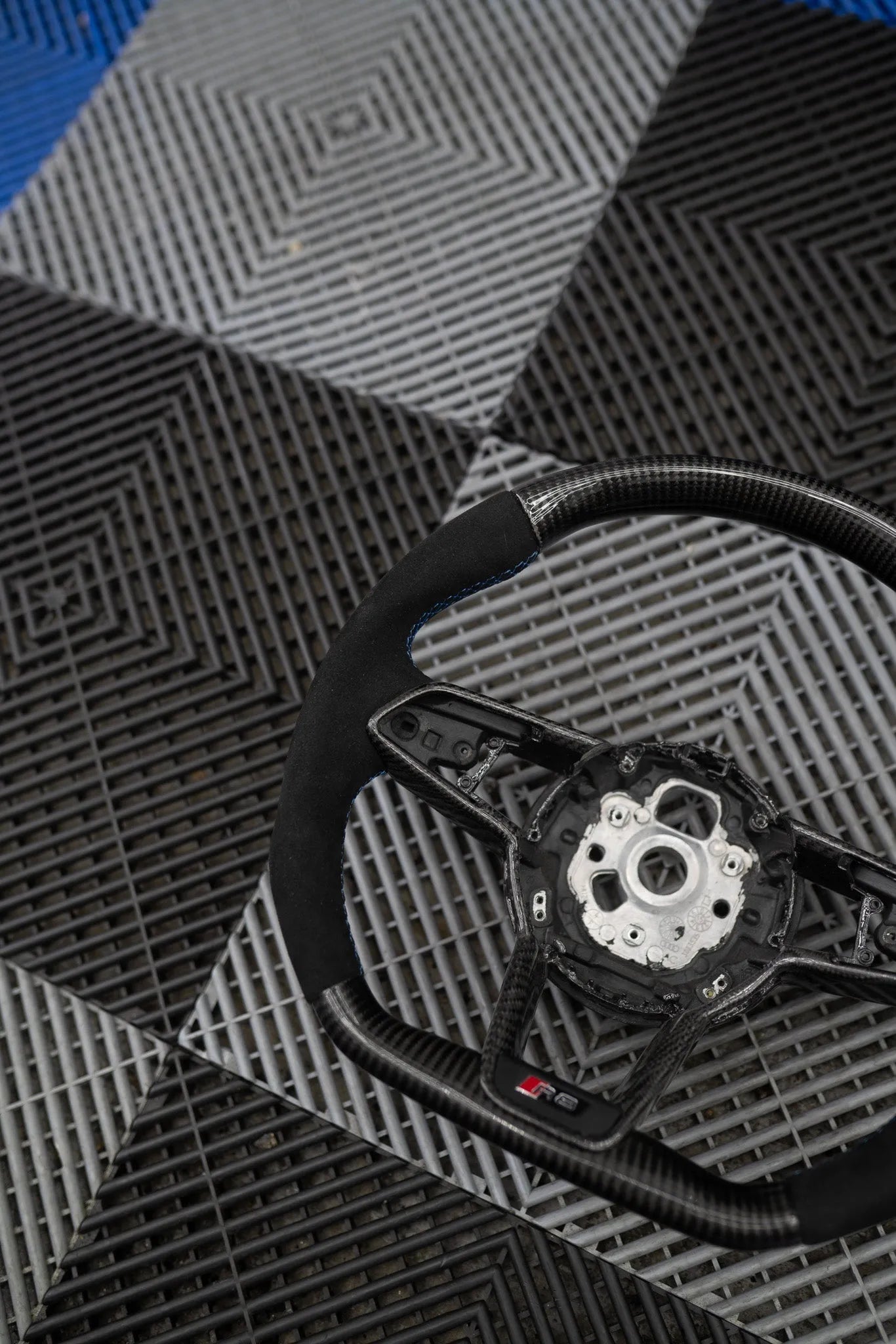 Pre-Configured Carbon Fiber Steering Wheel – Ready to Ship Today