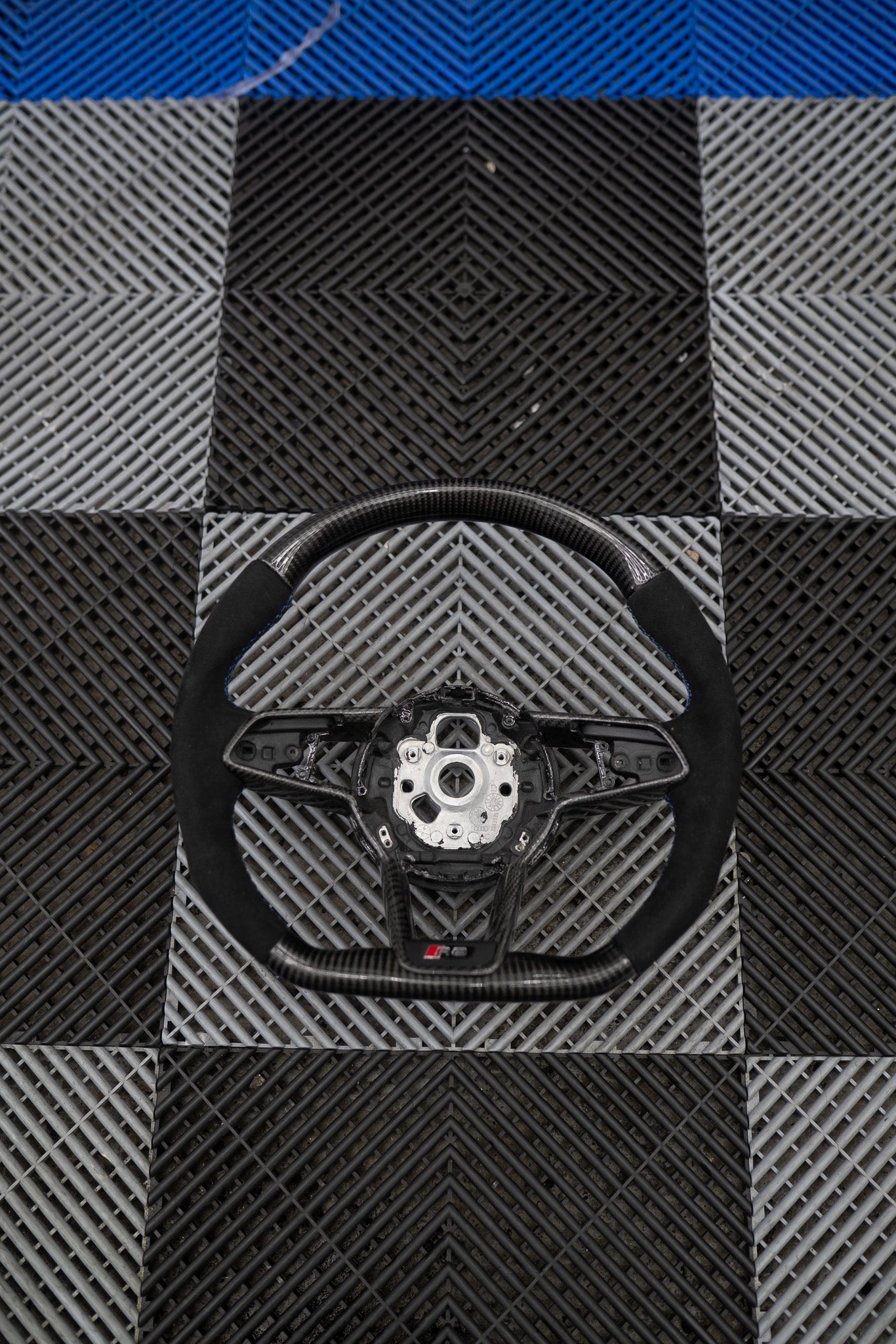 Pre-Configured Carbon Fiber Steering Wheel – Ready to Ship Today