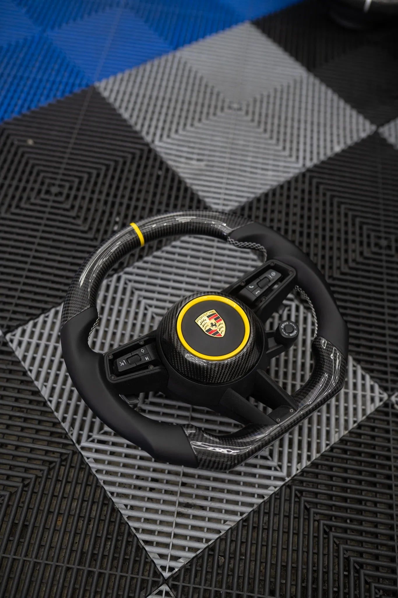Pre-Configured Carbon Fiber Steering Wheel – Ready to Ship Today