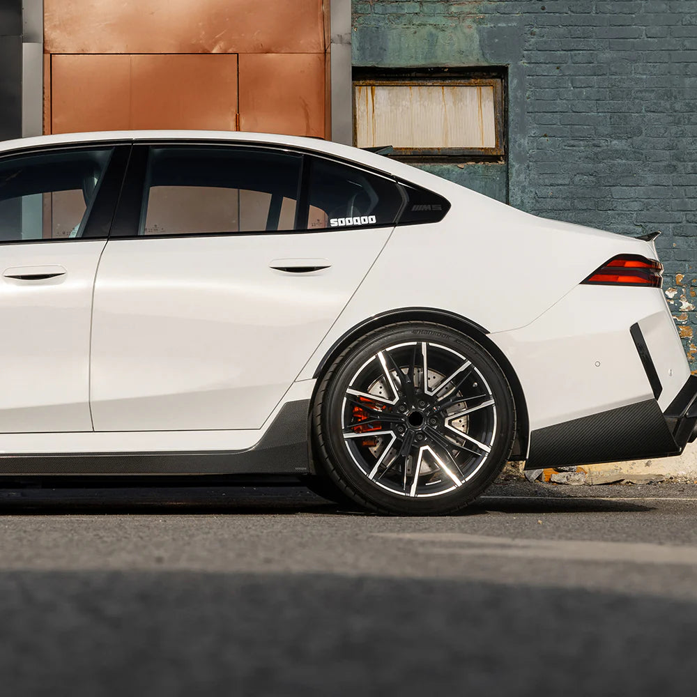 SQ Style Carbon Fiber Side Skirt V2 - BMW G90/G99 M5