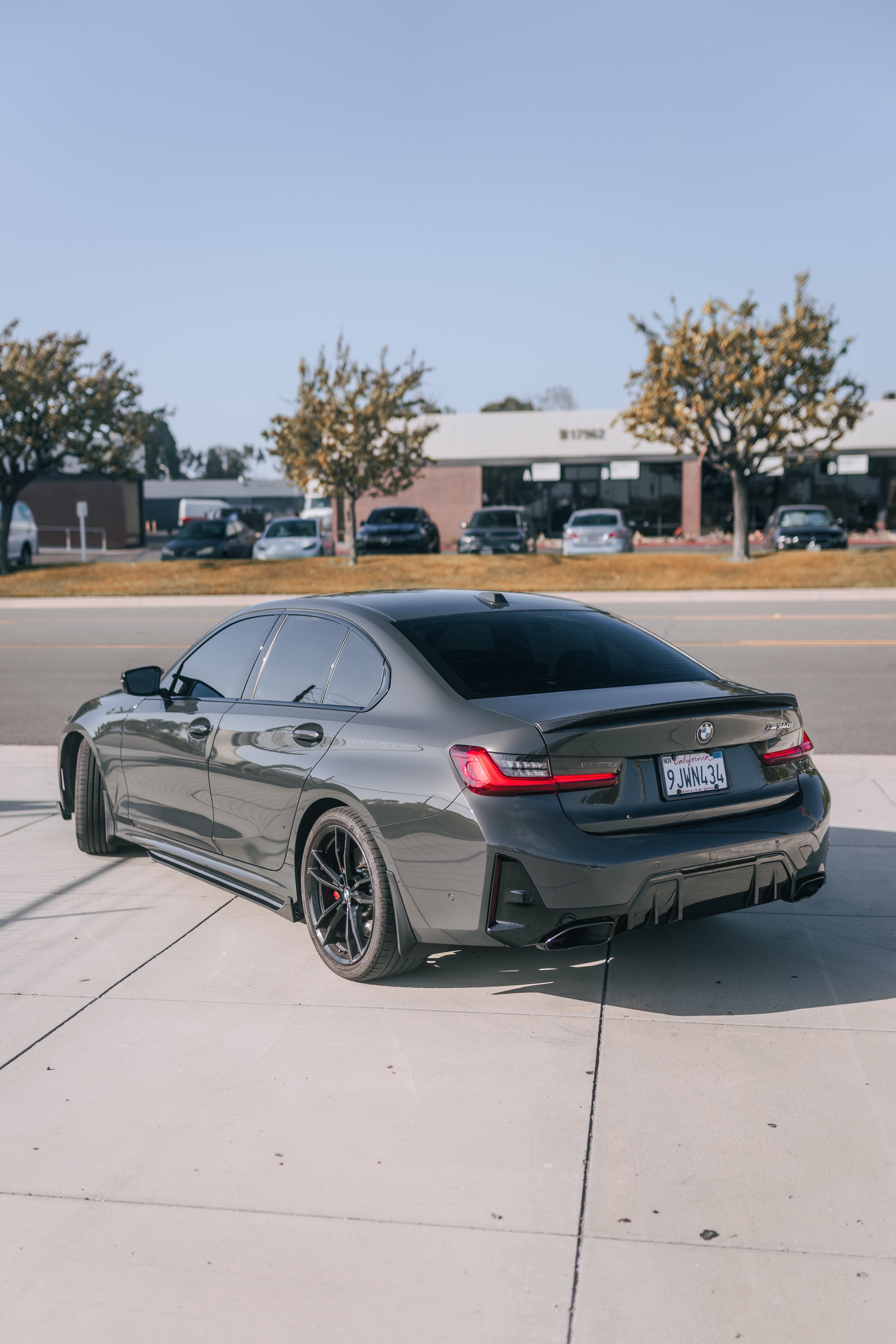 TK Style Carbon Fiber Side Skirts - BMW G20 3 Series