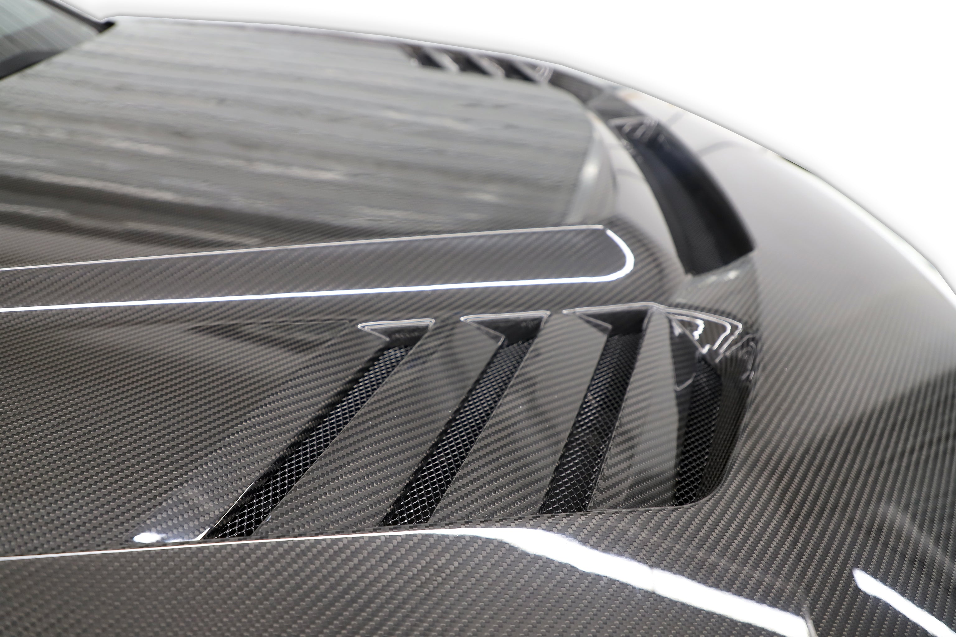 V Style Carbon Fiber Front Hood - BMW G87 M2 & G42 2 Series