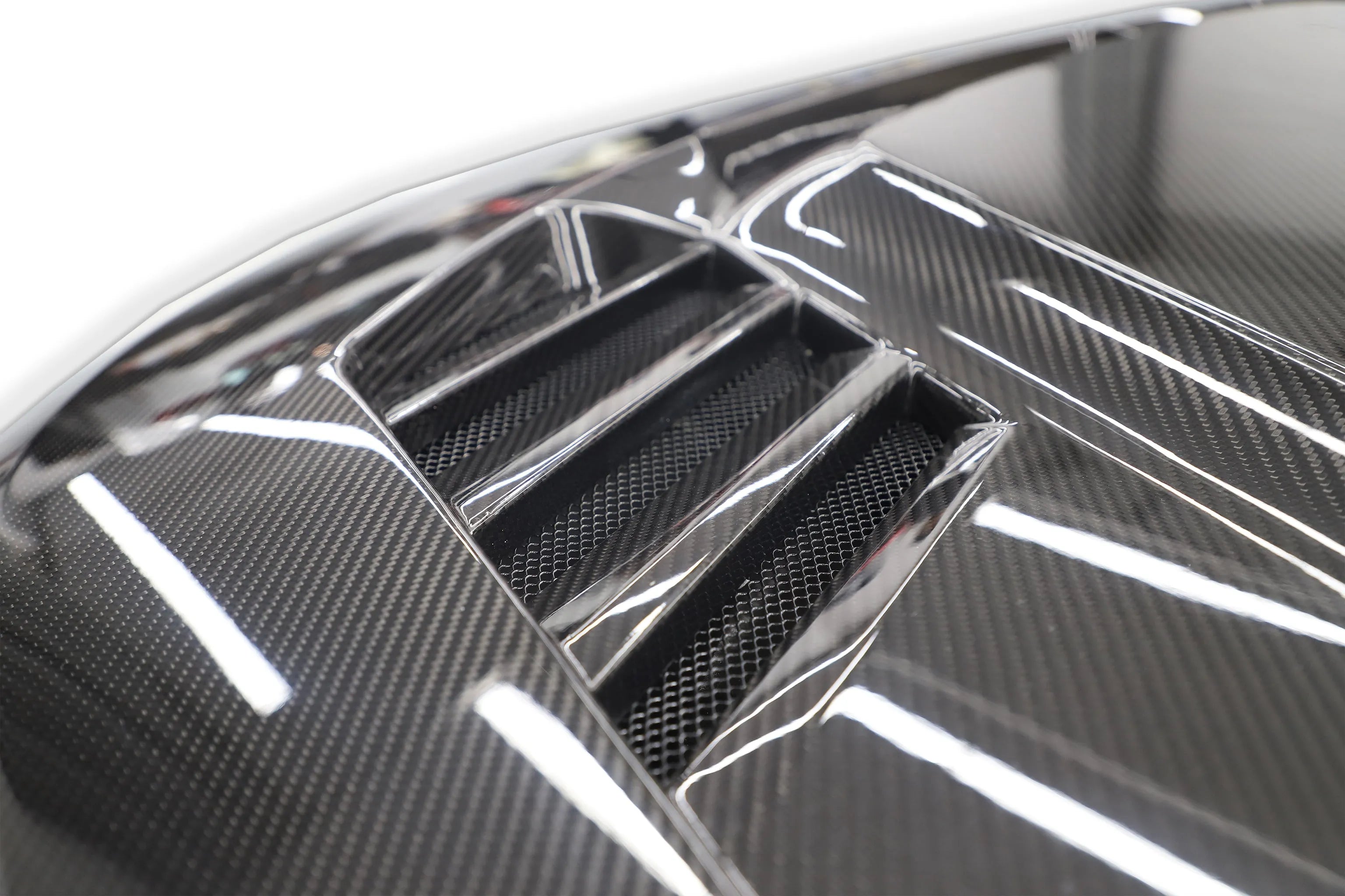 V Style Carbon Fiber Front Hood - BMW G87 M2 & G42 2 Series