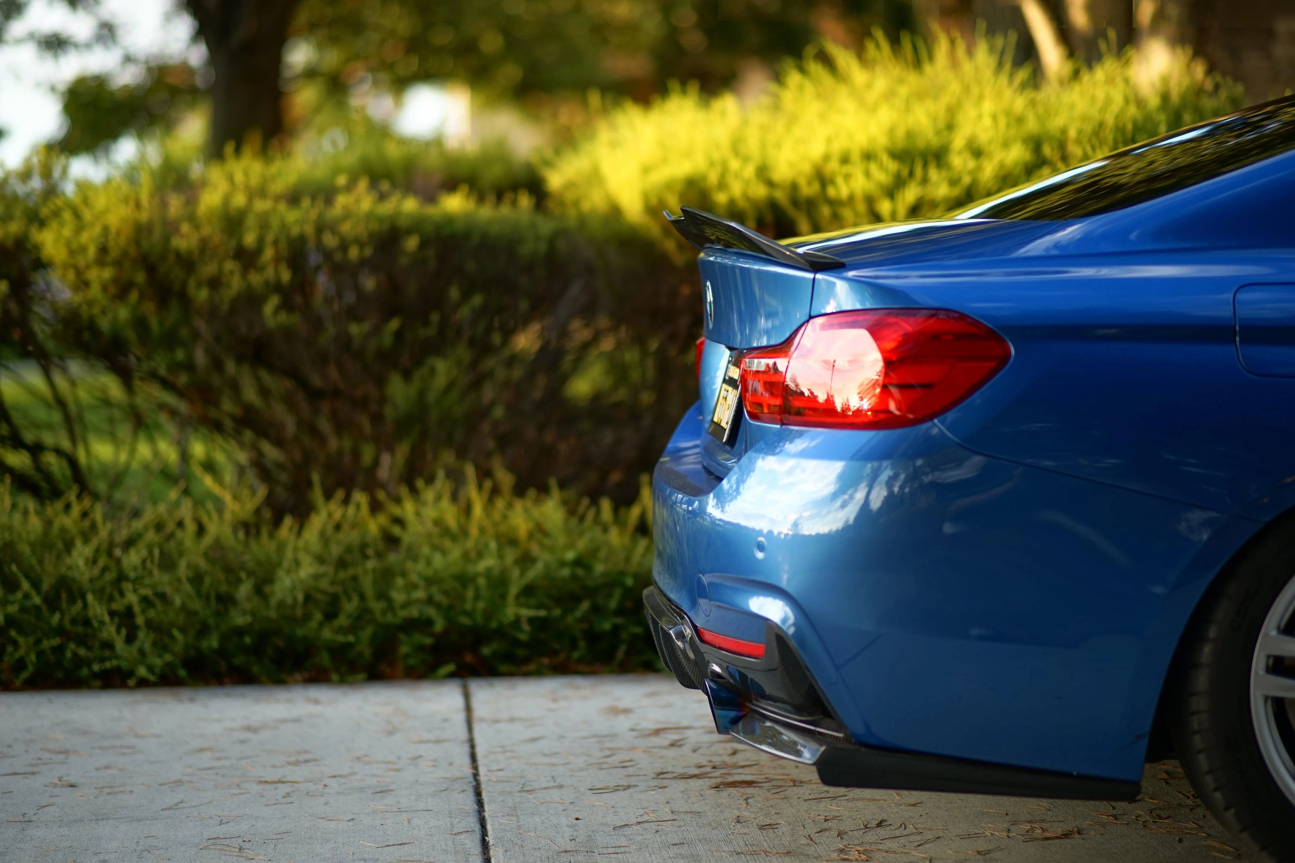 V Style Carbon Fiber Rear Canard Splitters - BMW F80 M3 & F82 / F83 M4