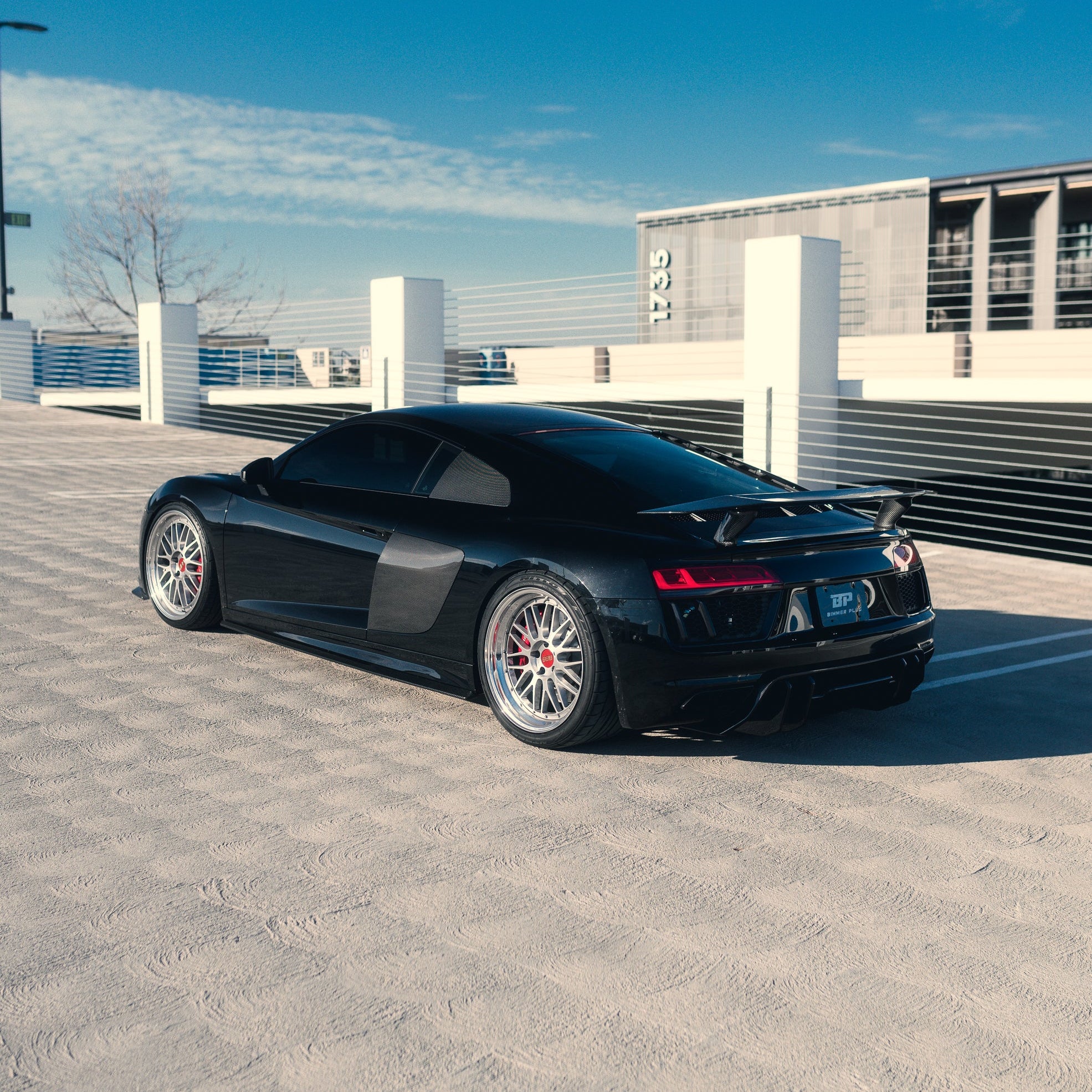 V Style Carbon Fiber Rear Diffuser - Audi R8 V10 Gen 2