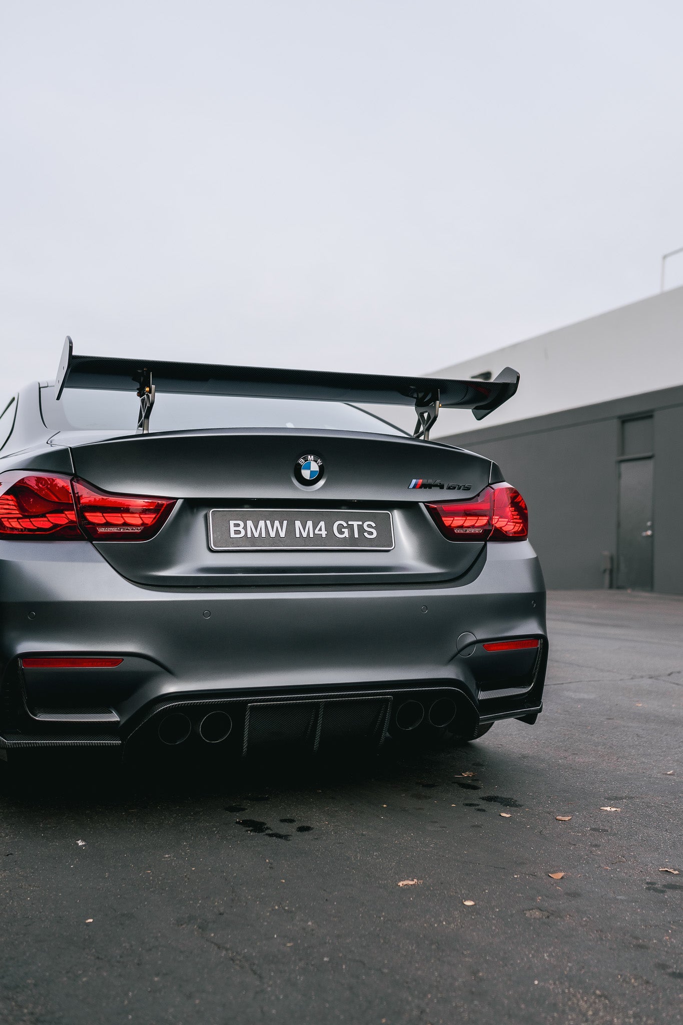 V Style Carbon Fiber Rear Diffuser - BMW F80 M3 & F82/F83 M4