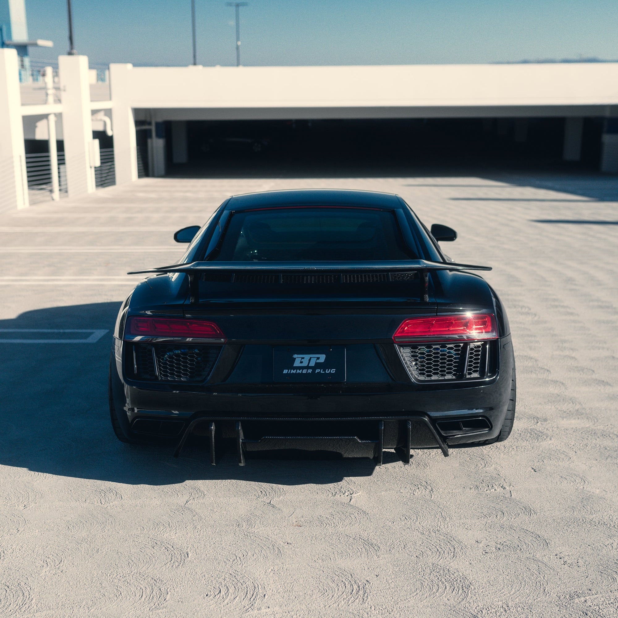 V Style Carbon Fiber Rear Diffuser - Audi R8 V10 Gen 2